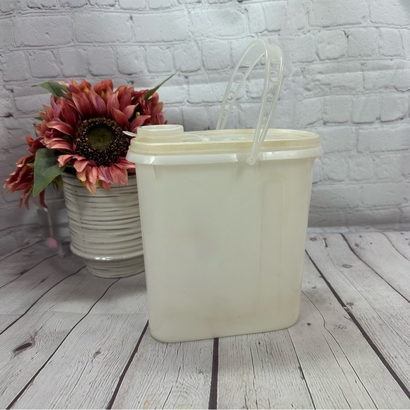 vintage tupperware 2 quart beverage container set - Picture 1 of 9